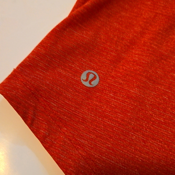 Lululemon run off Route tank size 4 Red - Picture 5 of 8